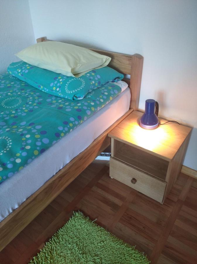Rooms "Nada Zunic" Книн Екстериор снимка